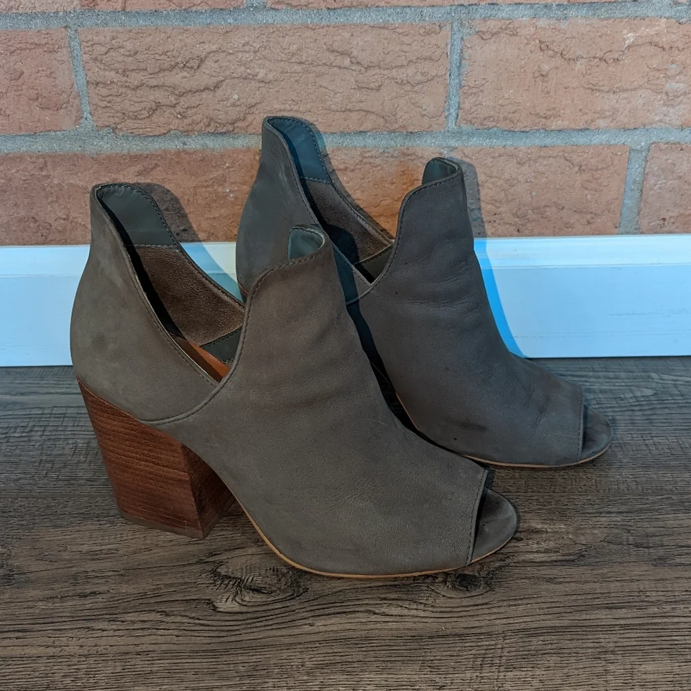 Steve Madden Tristy booties - Picture 2 of 7